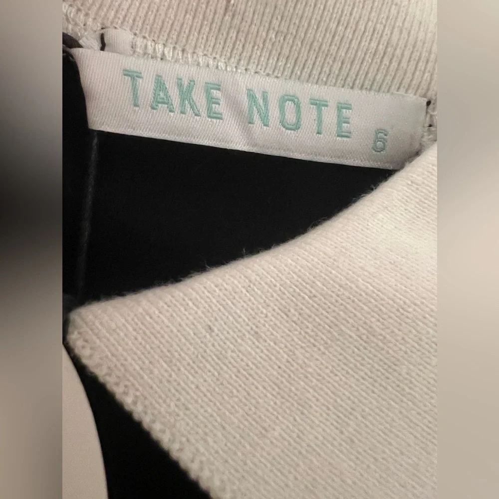 Take Note Paris Sweatshirt Dress, Girls - Picture 4 of 4